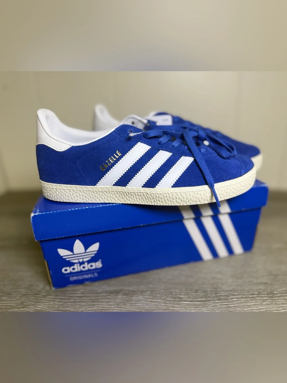 Adidas Gazelle J Royal Blue White Suede Sneakers Shoes Y Size 4 /(BB2501)